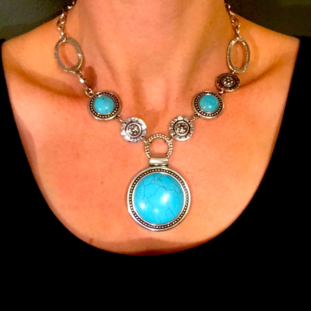 5/$25 Southwest turquoise necklace